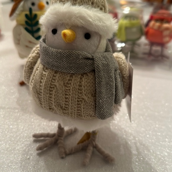 Wondershop spritz featherly friends spritz figurine knit hat sweater white tan - Picture 1 of 5